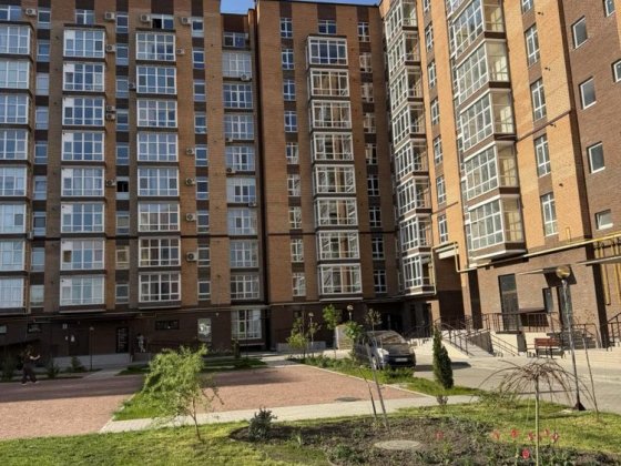 Велика 3 кімнатна квартира в новобудові Житомир