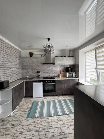 Продаж 2х кімнатної квартири з ремонтом Н Миколаївка - фото 1