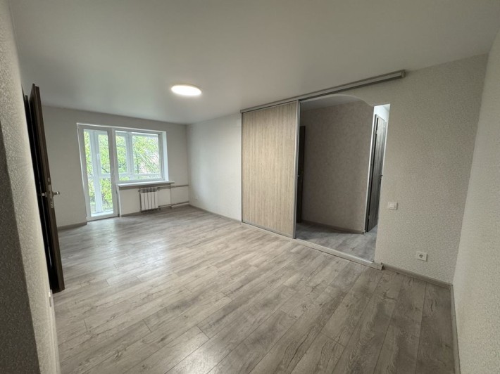 Продам 3-кімнатну квартиру - фото 1