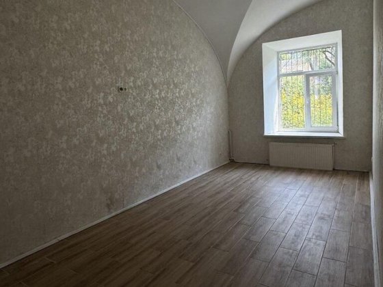 Продається 2-кімнатна квартира на Ближньому Замості Винница