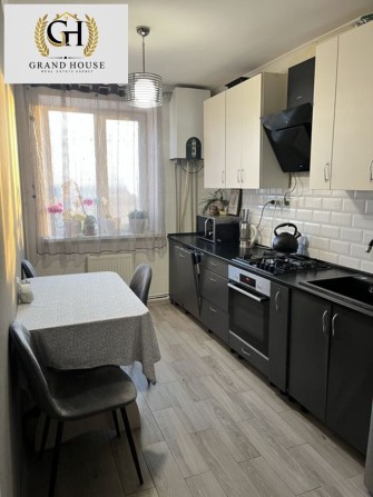Продам 3 кімнатну квартиру на вул. Державності ( Жадова) - фото 1