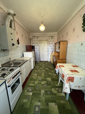 Продам 2к.кв в тихому центрі міста ! - фото 1
