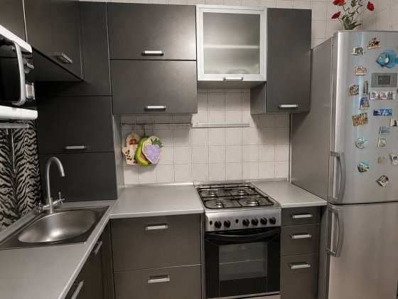 Продам 2х комн кв-ру с гаражем на А.Поля Дніпро