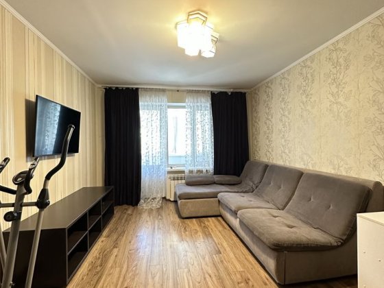 Продам затишну 2к квартиру з ремонтом Днепр