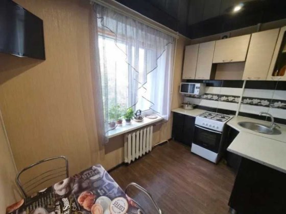 3 кім чешка на середньому поверсі з ремонтом на КВАРТАЛІ (720820) Днепр