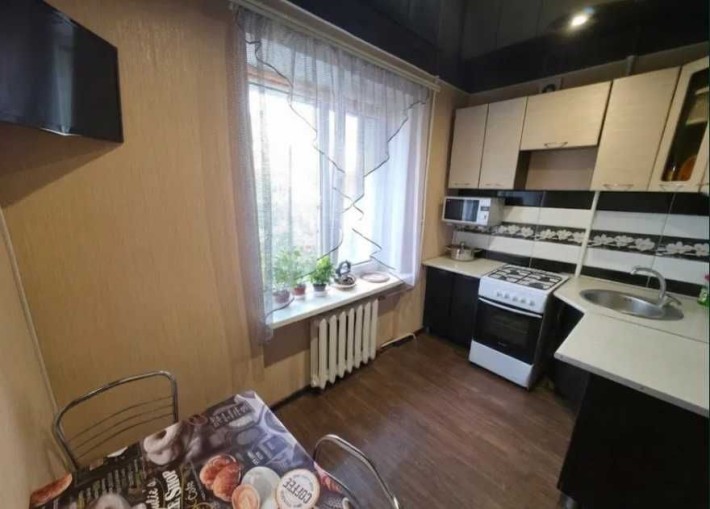 3 кім чешка на середньому поверсі з ремонтом на КВАРТАЛІ (720820) - фото 1
