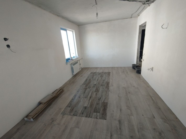 Продам 3 кімнатну квартиру - фото 1