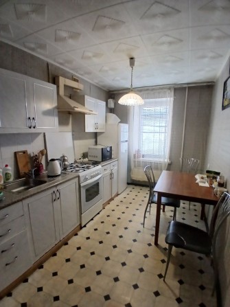 В продажу 4-х кімнатна квартира - фото 1