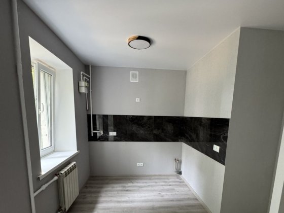 Продам 2 кім  квартиру 2/5 з капітальним ремонтом Кропивницкий