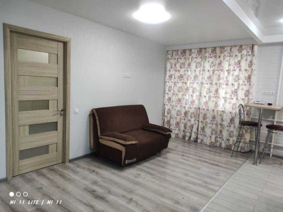 2х квартира 2й поверх, вул.Нез.України. Запорожье
