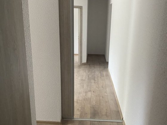 Продам 3-х кімнатну квартиру у центрі Запорожье