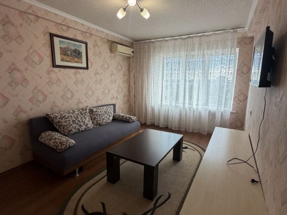 Продам 2-комнатную квартиру по проспекту Соборному, район Малый рынок / Лахти Запорожье
