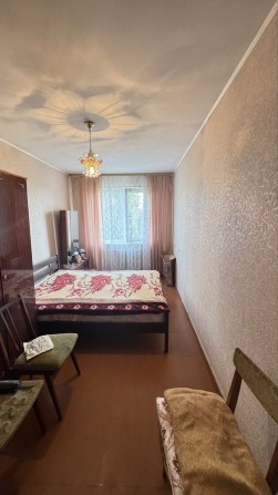 Продам 2 х кімнатну квартиру з косметичним ремонтом по вул Селецькій - фото 1