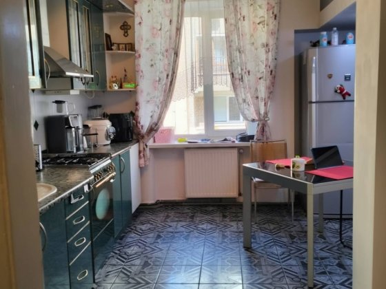 Продаж. 3-кімн. Вул. Зарицьких  Район Парка Культури Галицький район Львов