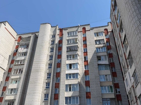 Продаж 2 кім.кв-ра вулиця Володимира Великого- Граб’янки чешка цегла 75000дол.США торг Львов