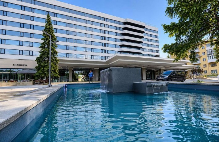 Продаж двокімнатної квартири в центрі - фото 1