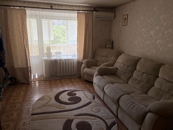 Продам 4 кімнатну квартиру центр - фото 1