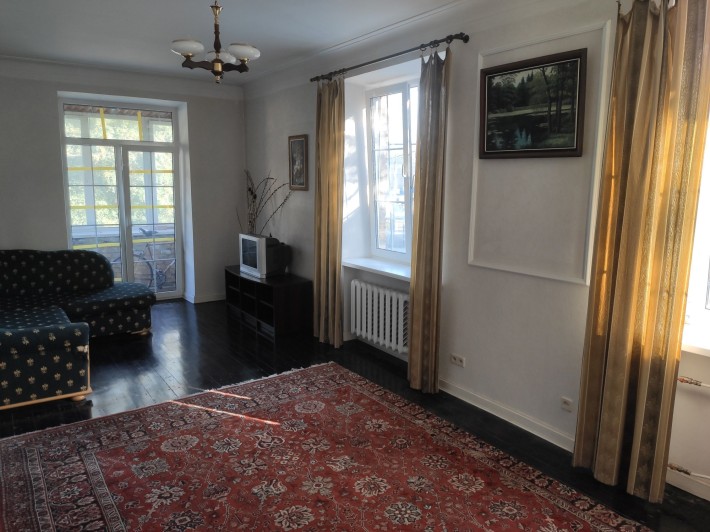 Продам 2х (двух) комнатную квартиру в р-не к.з. Глинки - фото 1