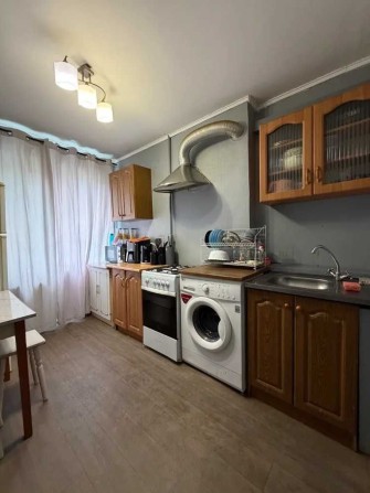 Продам 2-к квартиру на Победе-1, аквапарк - фото 1