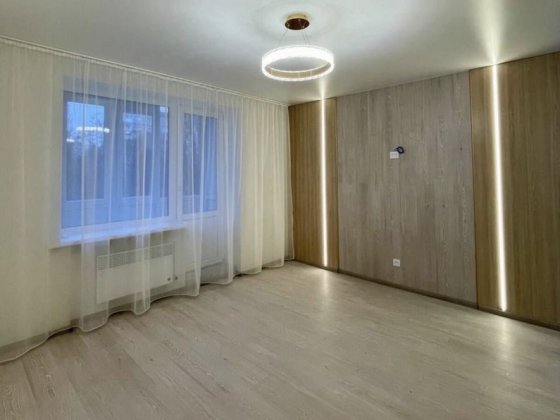 Продаж 1 кімнатної квартири з сучасним ремонтом. Р-н 13 школа Дендропарк. Є відео Кропивницкий