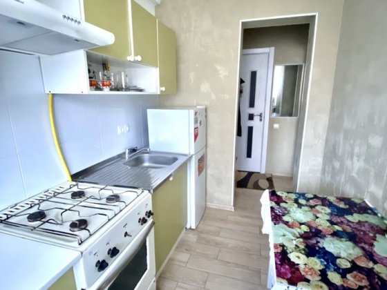 Продаж2 кім  вулиця Повітряна Львов