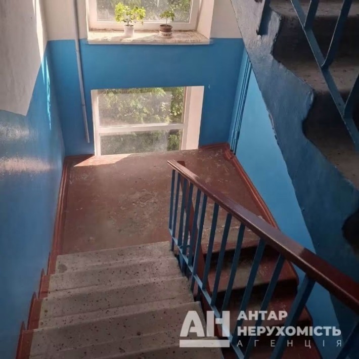 Продам 2 кімн. квартиру - фото 1
