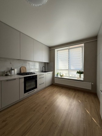Продам 1к квартиру в центрі в новобудові - фото 1