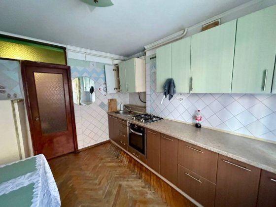 Продажа 3к квартиры Набережная Победы Днепр
