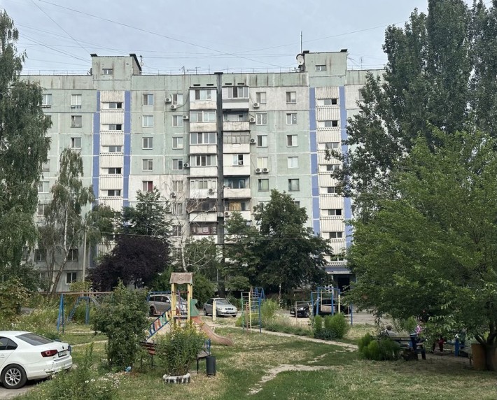 Продаж 3-кімнатної квартири з ремонтом - фото 1