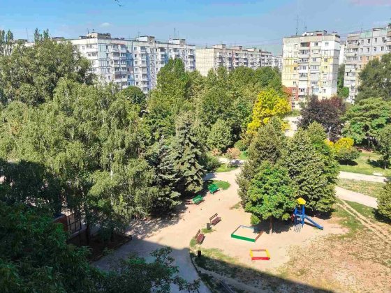Продам 3-к квартиру в центре Бородинского мкрна, ул. Ладожская Запорожье