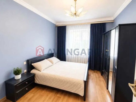 Продам 3 комнатную сталинку. Парк Глобы. Озерка. Днепр