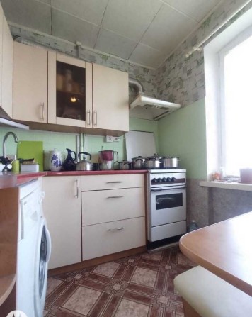 Продам 3-к квартиру Новокрымская, Титова - фото 1