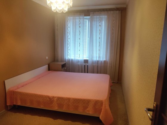 Продам 2х ком квартиру ЖМ Красный Камень 5й этаж Днепр