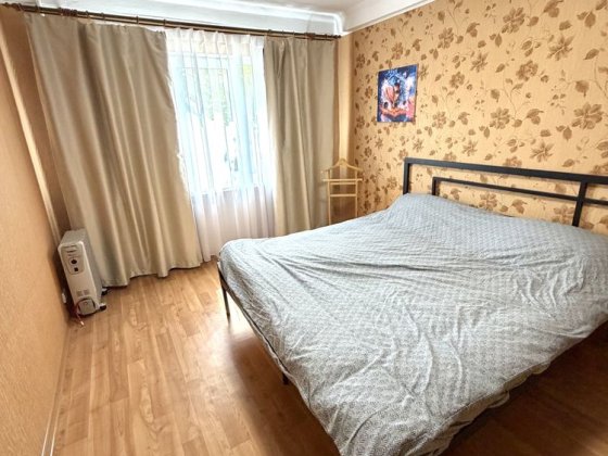 Продается 2 ком квартира Правый берег,р-н 9 гор больницы. Запорожье