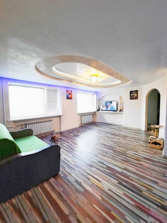 Продам 3 кім.квартиру 82 кв.м. Евроремонт, техніка, меблі - фото 1