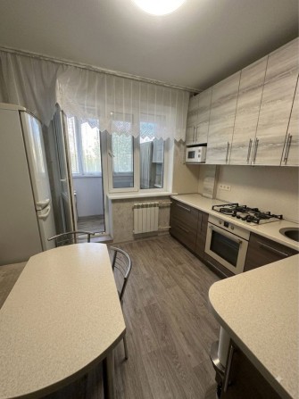 Продам 2-кімнатну квартиру з якісним ремонтом (Маліковський проект) - фото 1