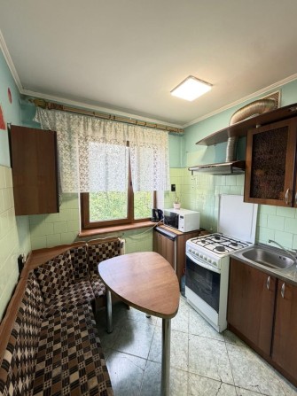 Продаж 2кімнатна квартира вул. Любінська 5/5п , 45/28/7, євроремонт, балкон,ТЦ  Будинок меблів. - фото 1