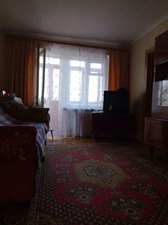 Продам 3-комн квартиру в районе Новоорловская ул. - фото 1