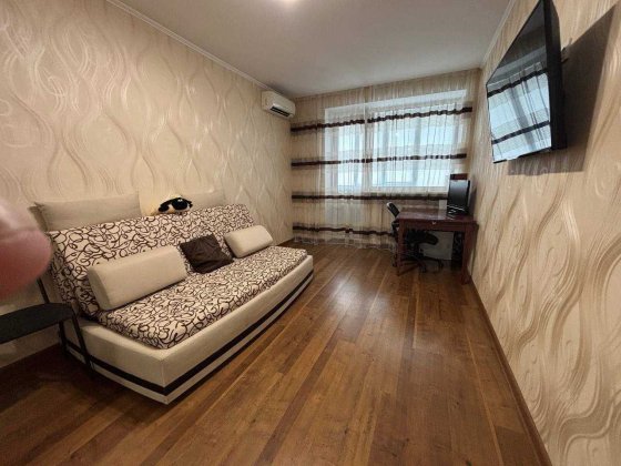 Продам красивую 2к Рабочая, Кирова, Зелений Гай Днепр