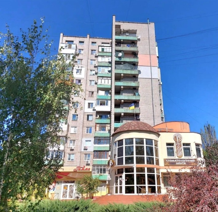 1 кв . 17.6 м*2. 4/12. Центр Космоса. Свободна. - фото 1