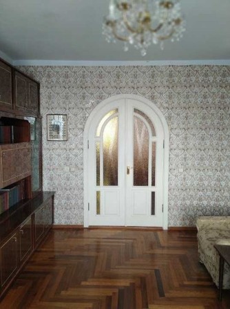 Продається 4-х  кімн.квартира в Олександрівському районі по вул.Запорізькій - фото 1