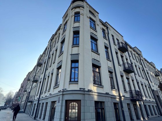 Продам власну квартиру 88м2 у ЖК Троїцький Днепр