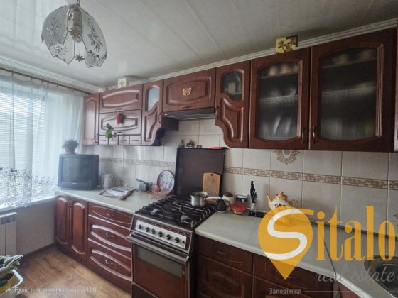 Продаж 3- кімнатної квартири в Бородинському мікрорайоні Запорожье