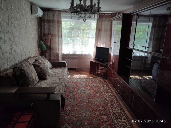 Продаж 3-кімнатної квартири від власника в місті Дніпро, площа 72.1 кв.м.