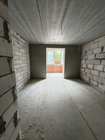 Продаж великої 1 кімнатної квартири на низькому поверсі - фото 1