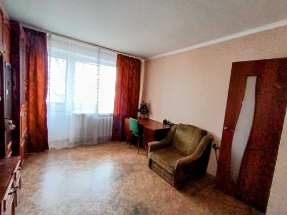 Продам 1к квартиру  пр.И.Мазепы(Петровского) ост.В.Самодрыги Днепр