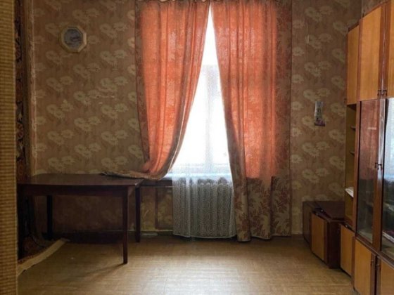 Продается 2 ком  квартира по ул. Александровская Запорожье