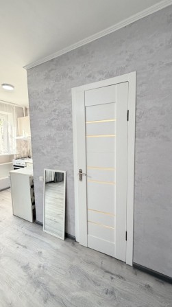Продам 1 кімнатну малосімейку, з ремонтом, Електроопалення,  колонка - фото 1