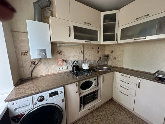Продам 1 к кв. Цена 32500 $ Грушевского 67 Днепр