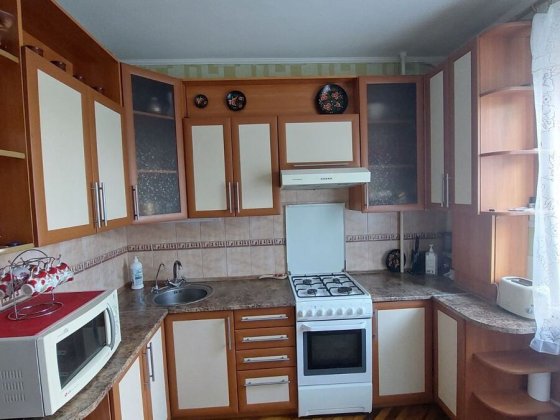 Продам великогабаритну 4-и кімнатну квартиру по вулиці Державності. Кропивницький